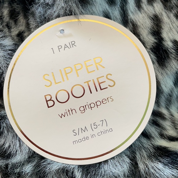 NWT Slipper Booties With Grippers - Picture 2 of 4